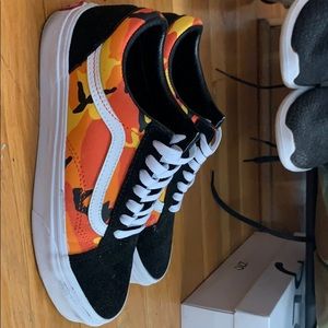 VANS POP CAMO WOMENS 7.5